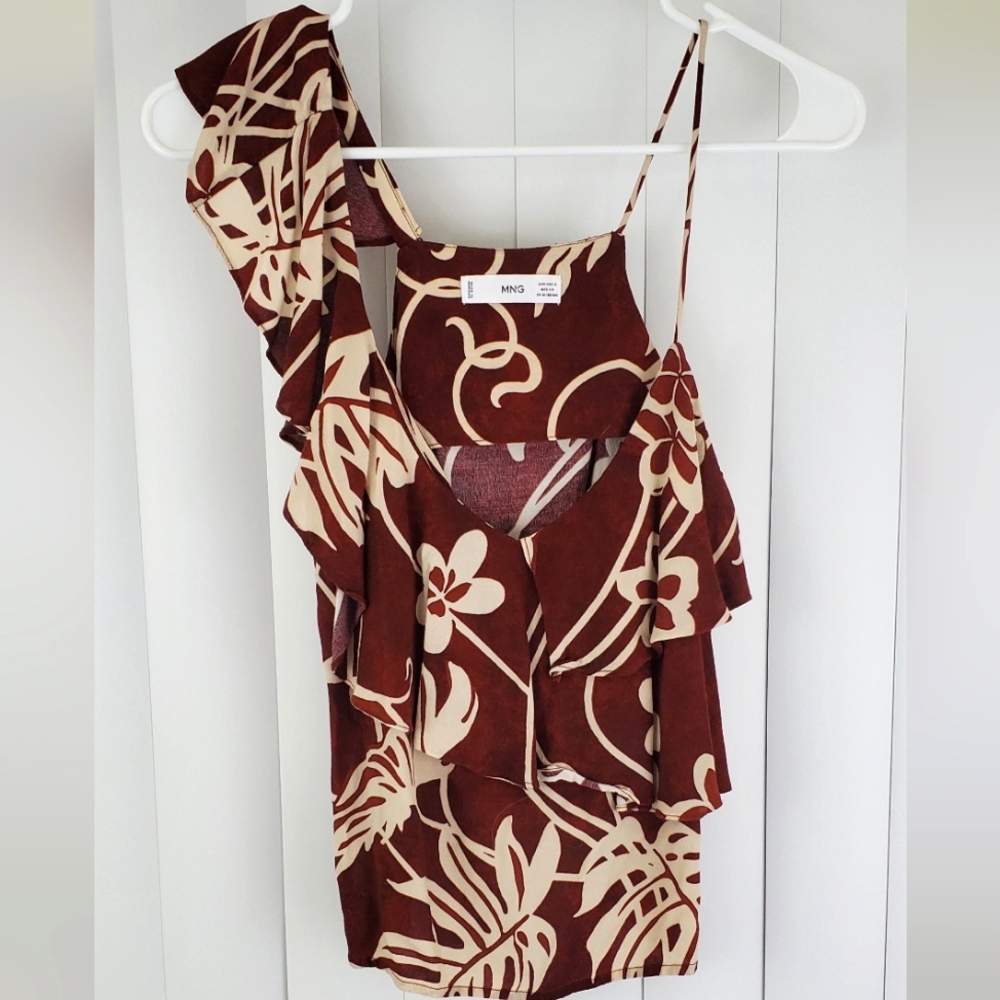 Ruffled Flowy Top - Picture 2 of 5